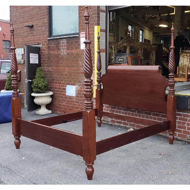 Martha Stewart for Bernhardt Furniture Seal Harbor King Size Mahogany 4 Poster Bed For Sale In New York - Image 6 of 13