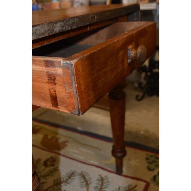 1920s Antique English Rustic Pine Work / Dining Table W/ 2 Lateral Drawers & Drop Leaf Sides For Sale - Image 5 of 18