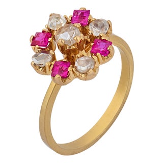 Late 19th Century Victorian Diamond Ruby 18k Yellow Gold Cluster Ring, Size 6.5 For Sale