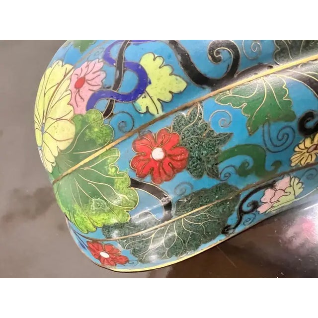Turquoise Vintage Oriental Chinese Cloisonné Squash Multicolor Vine & Floral Motif Box For Sale - Image 8 of 13