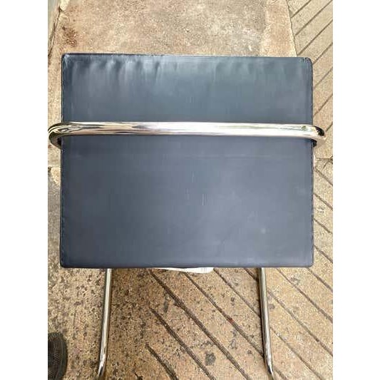 Metal Mies van der Rohe Brno Tubular Armchair by Knoll, Leather & Chrome For Sale - Image 7 of 9