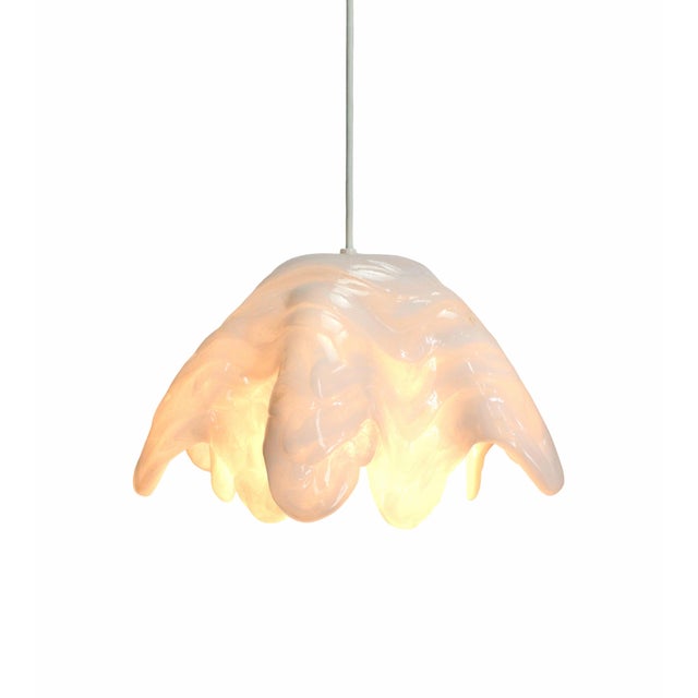 White Mid-Century Modern Biomorphic White Resin Pendant Lamp For Sale - Image 8 of 12