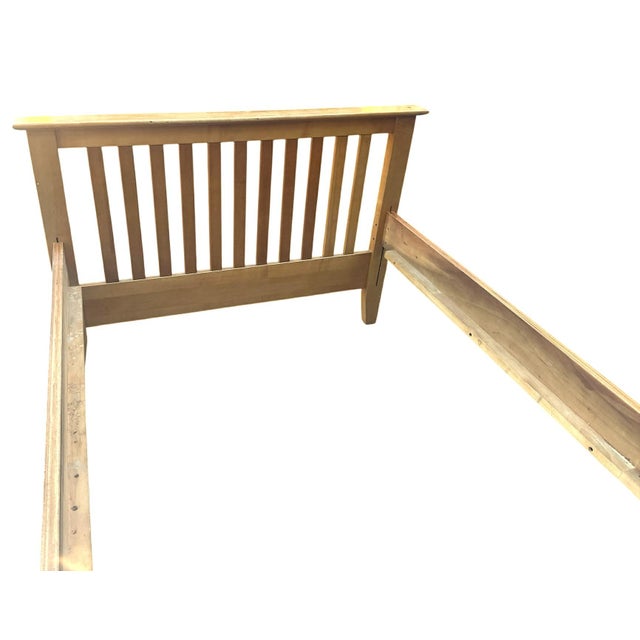 Late 20th Century Moosehead Furniture Solid Maple Mission Style Twin Bedframe Made in Maine - Vintage Late 20th Century - 44" W 79" D 43" H For Sale - Image 5 of 6