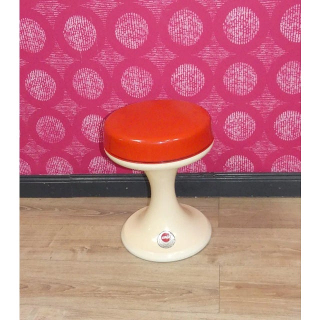 Cream Red White Trumpet Base Plastic Bathroom Stool by Emsa, 1960s For Sale - Image 8 of 9