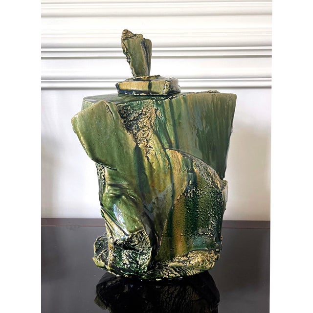Large Japanese Ceramic Oribe Sculptural Vessel by Shigemasa Higashida For Sale - Image 16 of 18