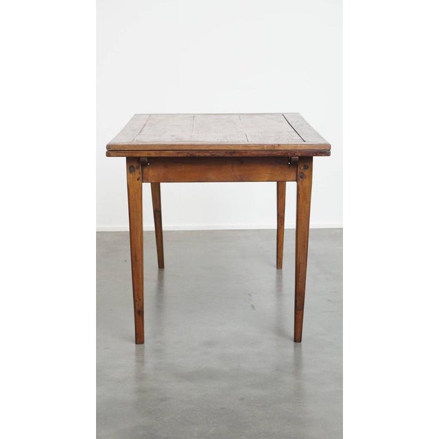Wood Antique English Extendable Dining Table in Elm and Cherrywood For Sale - Image 7 of 18