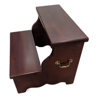 1980s Pennsylvania House Cherry Wood Bed Step Stool For Sale