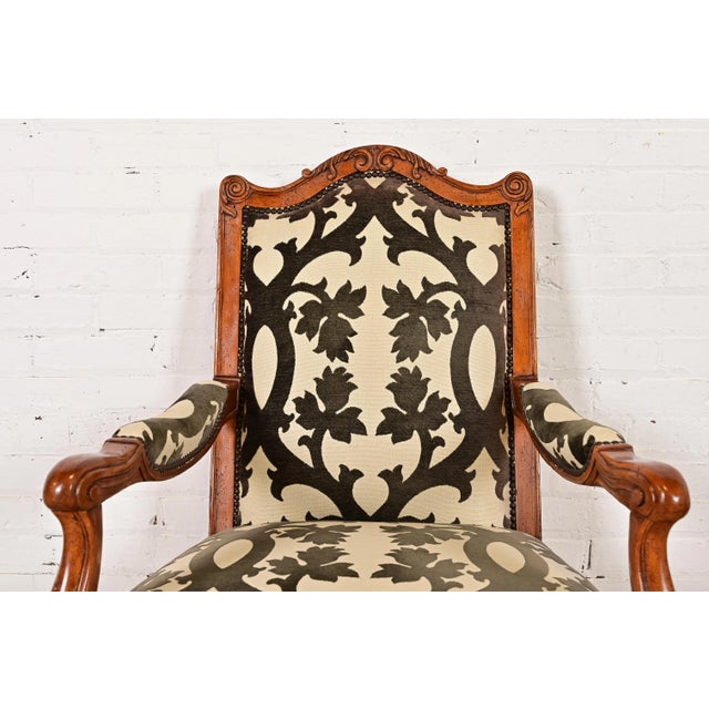 Wood Baker Furniture French Provincial Louis XV Carved Walnut Dining Chairs, Set of Eight For Sale - Image 7 of 16