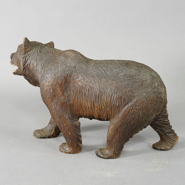Rustic European Large Wooden Strolling Bear Handcarved in Brienz Ca. 1930 For Sale - Image 3 of 7