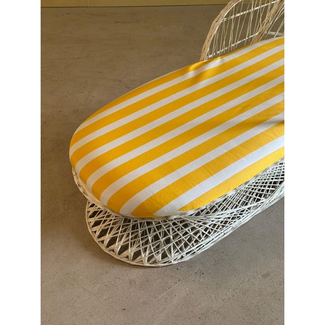 Mid-Century Modern Spun Fiberglass Lounge Chair by Russell Woodard, 1960s For Sale - Image 4 of 14