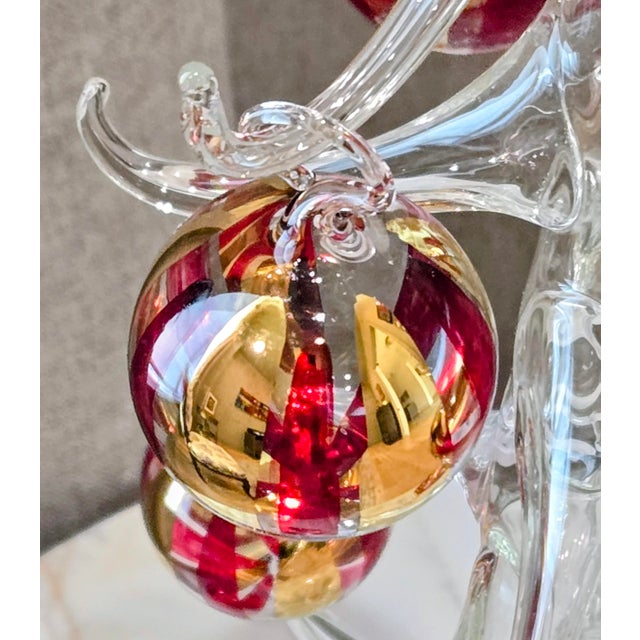 1990s Vintage 20" Italian Hand-Blown Soffieria Parise Vetro Glass Christmas Tree With Red & Gold Ornaments For Sale - Image 5 of 9