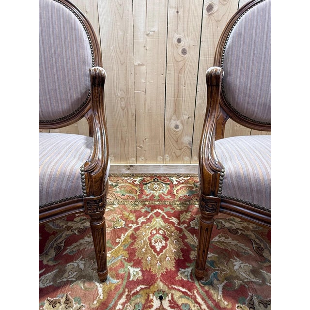 Louis XVI Cabriolet Armchairs with Medallion Backs, 1950s, Set of 2 For Sale - Image 4 of 8