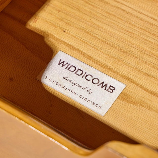 Robsjohn Gibbings for Widdicomb Mid Century Walnut Credenza For Sale - Image 10 of 10