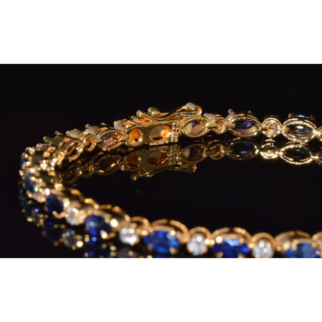 Certified Natural 7ct Blue Sapphire Diamond 18k Gold Tennis Stacking Bracelet For Sale - Image 4 of 16