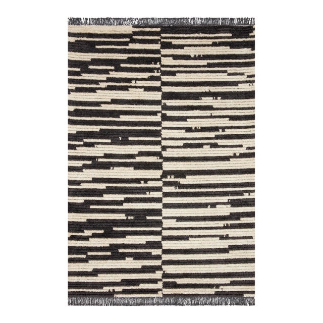 Chris Loves Julia x Loloi Alice Rug Cream / Charcoal Graphic 6'-5" x 9'-2" Area Rug For Sale