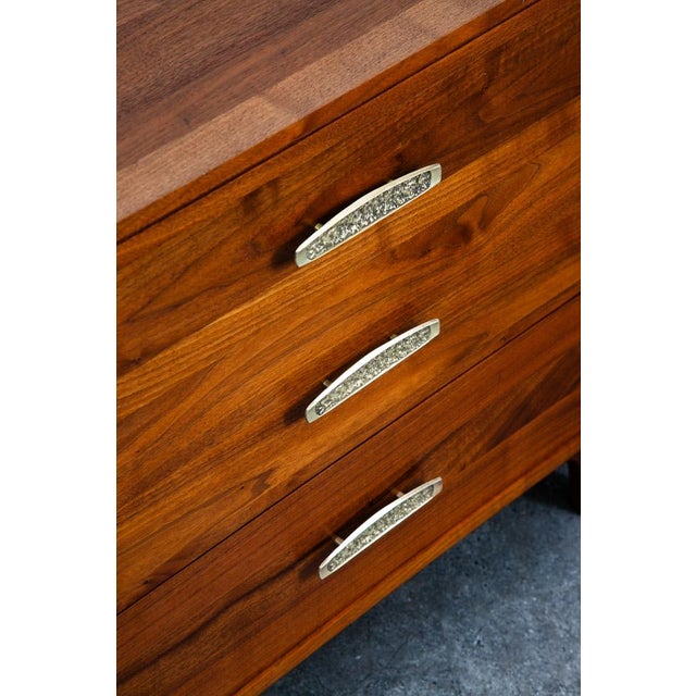1960s Credenza Dresser 6 Drawer Ace Hi Solid Walnut Brass Handles, Attributed For Sale - Image 11 of 12