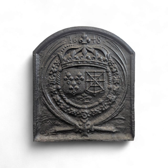 Antique Fireplace Plaque Bearing the Arms of Louis XIII For Sale - Image 5 of 5