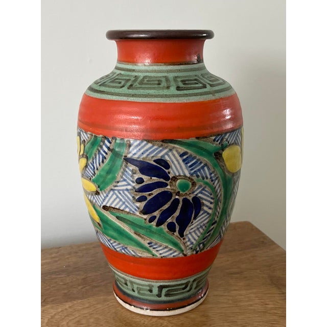Ceramic Mid-Century Japanese Art Deco Vase in the Style of Clarice Cliff For Sale - Image 7 of 9