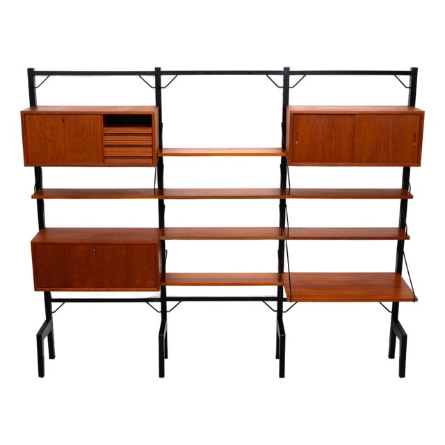 Vintage Free Standing Royal Wall System by Poul Cadovius for Cado, 1960s For Sale