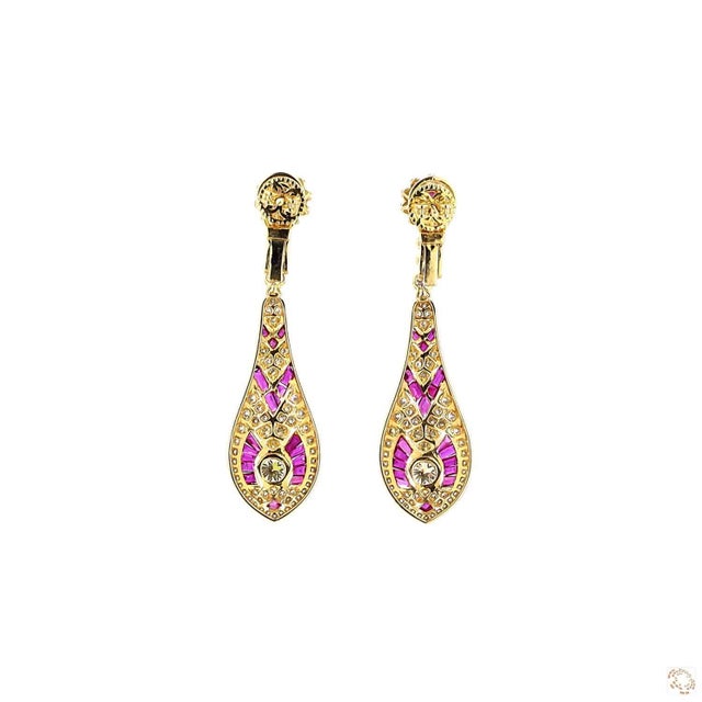 4.78 Carat Round Brilliant Cut Diamond Ruby Gold Earrings, Pair For Sale In New York - Image 6 of 9