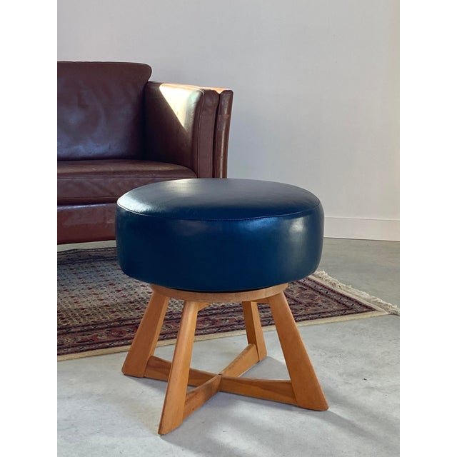 Heywood-Wakefield Leather Heywood-Wakefield Swivel Ottoman, Midcentury Modern, 1950s For Sale - Image 4 of 18