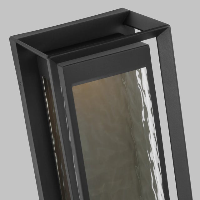 Visual Comfort Sean Lavin by Visual Comfort Studio Urbandale 1-Light Outdoor Extra Large LED Lantern Sconce in Textured Black For Sale - Image 4 of 5