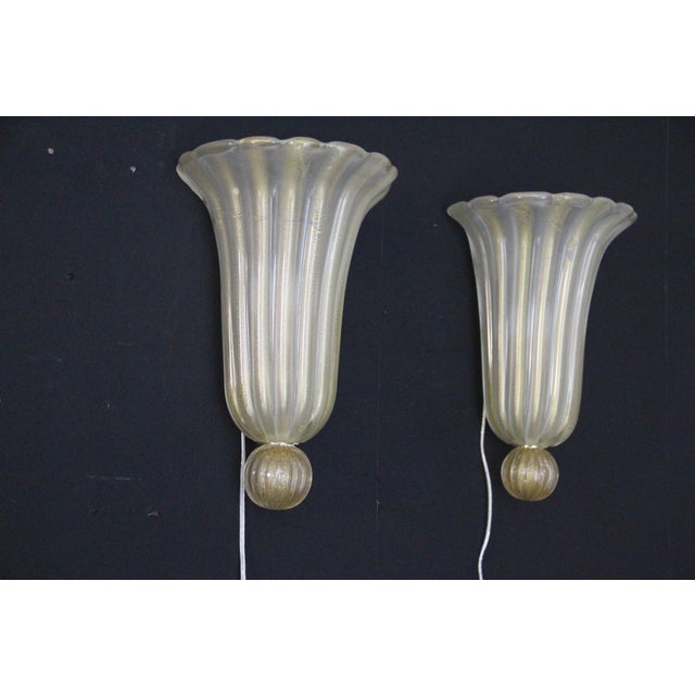 Mid-Century Modern Beige and Gold Murano Glass Wall Sconces, 1950s, Set of 2 For Sale - Image 3 of 12