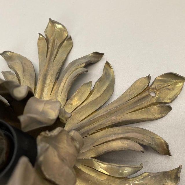 Handmade Brass Floral Theatre Wall Light by Gio Ponti, 1950s For Sale - Image 14 of 18