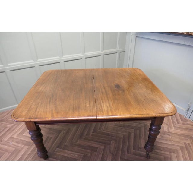 Victorian Extending Dining Table with Two Leaves, 1860 For Sale - Image 4 of 8
