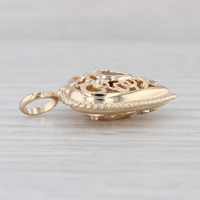 Modern 1.57ctw Garnet Citrine Ornate Openwork Heart Pendant 14k Yellow Gold For Sale - Image 3 of 5