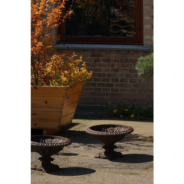 Antique Neoclassical Cast Iron Garden Vases, France, 1920s, Set of 2 For Sale - Image 9 of 15