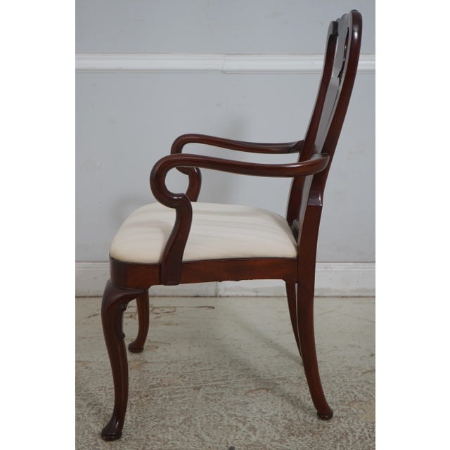 Queen Anne Set of 6 Kindel Queen Anne Mahogany Dining Room Chairs For Sale - Image 3 of 18