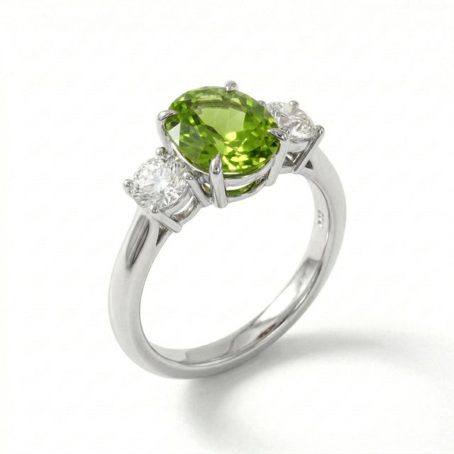 Peridot & Cubic Zirconia Ring, Three Stone Engagement Ring Us 7 For Sale - Image 4 of 5