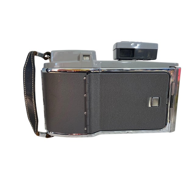 Vintage Polaroid Land Camera Model 80 For Sale - Image 4 of 7