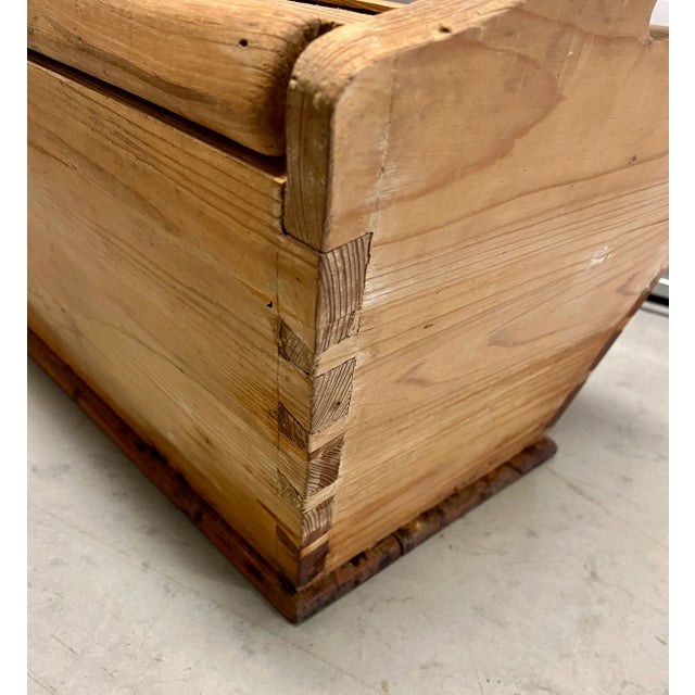 Brown Vintage German Early 1900s Pine Lidded Dough Box For Sale - Image 8 of 11