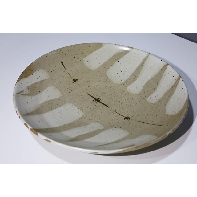 Eggshell Mid 20th Century Mid-Century Modern Warren MacKenzie Monumental Ceramic Platter For Sale - Image 8 of 8