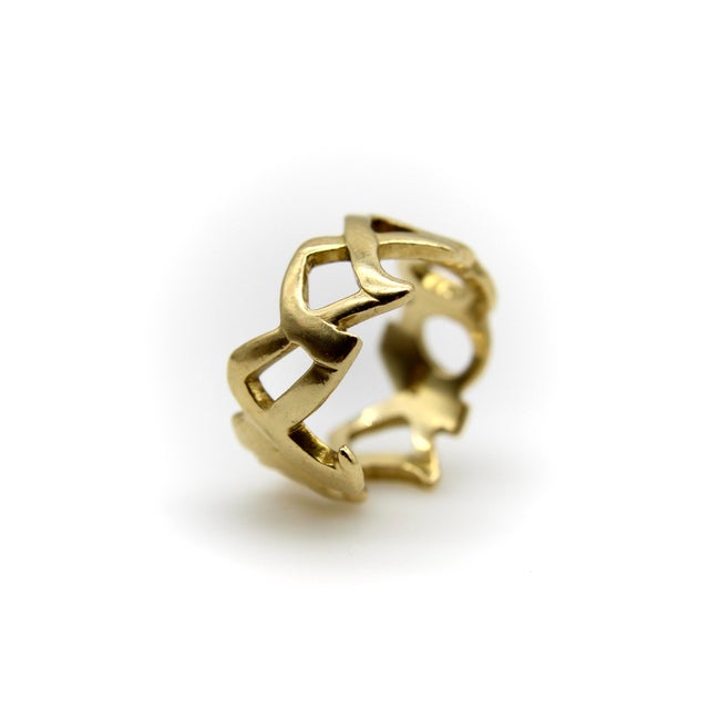 1980s 1980s 18k Gold Tiffany & Co. Paloma Picasso Graffiti Kiss Ring, Size 4.5 For Sale - Image 5 of 12
