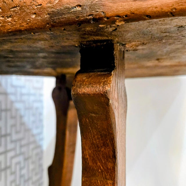 Antique Spanish Provincial Hexagonal Side / Drink Table – Hand‑Carved Gothic Revival Accent Table For Sale - Image 10 of 12