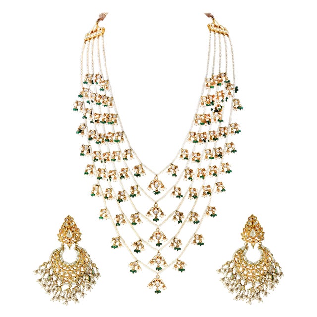 Metal Traditional Kundan 5 Layer Polki Rose Cut Diamond 18 K Bridal Set and Chand Bali For Sale - Image 7 of 8