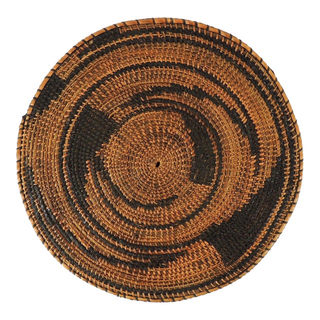 Mid 20th Century Tutsi Flat Basket For Sale