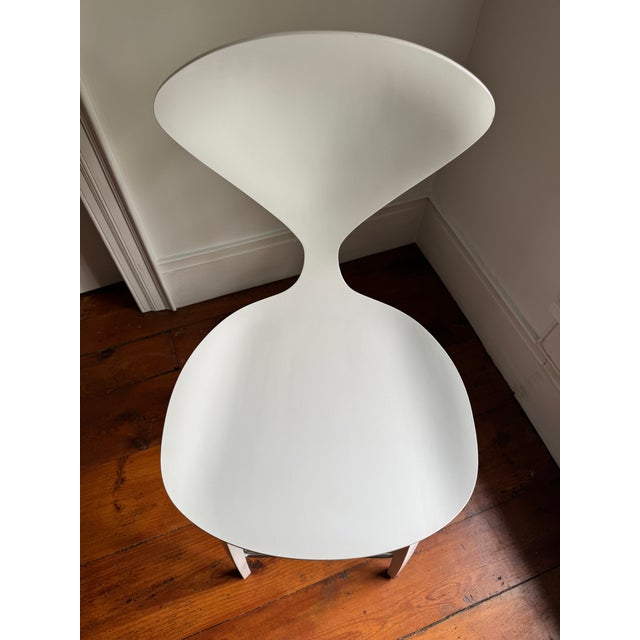 Mid-Century Modern Authentic Cherner Chair Company White Molded Plywood Counter Stool For Sale - Image 3 of 4