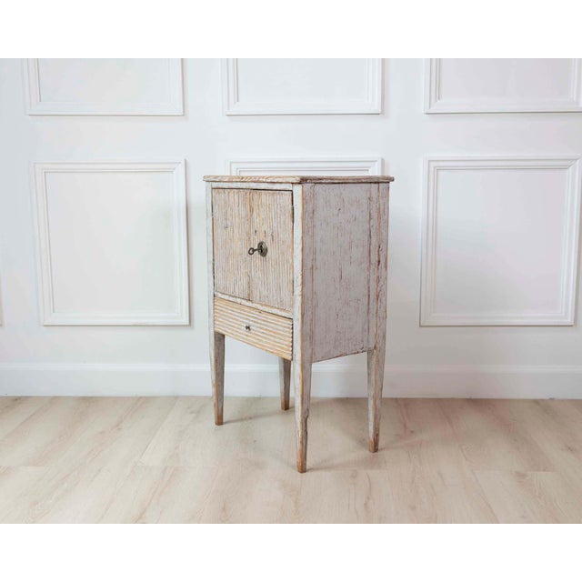 Swedish 18th Century Gustavian Nightstand For Sale In Atlanta - Image 6 of 10