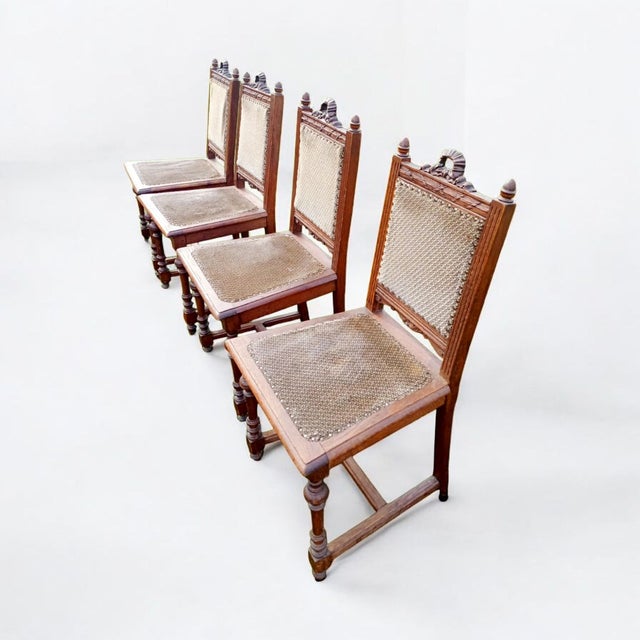 Renaissance Style Dining Chairs in Carved Oak with Upholstered Seats and Backs, England, 1900s, Set of 4 For Sale - Image 3 of 10