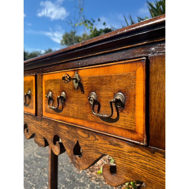 Late 18th Century 18th Century Georgian-Style Oak Low Dresser With Serpentine Front & Carved Bracket Feet For Sale - Image 5 of 11