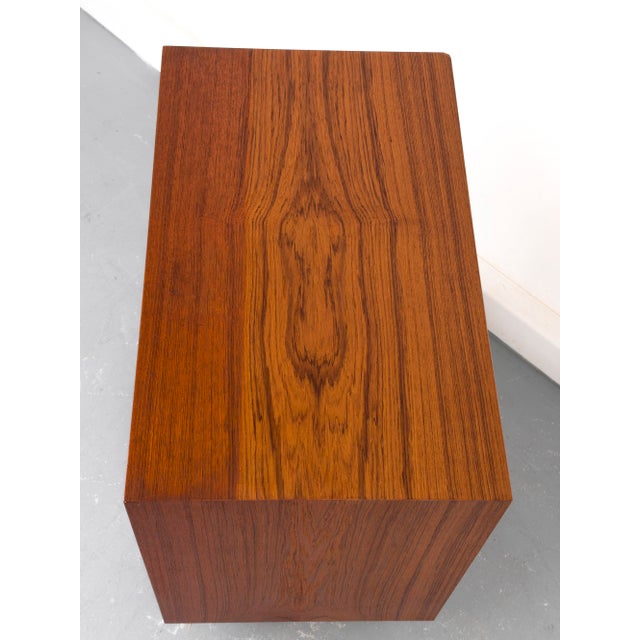 Chest of Drawers in Teak by Carlo Jensen for Hundevad & Co., 1960s For Sale - Image 15 of 16
