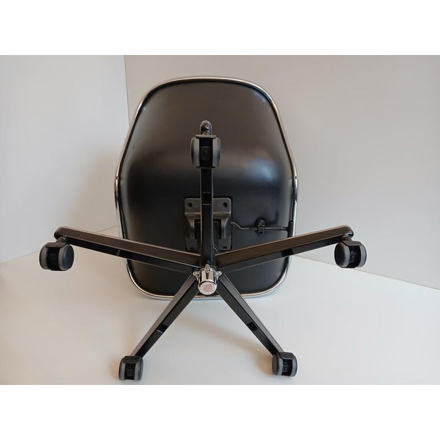 Executive Chair by Charles Pollock for Knoll Inc. / Knoll International For Sale - Image 16 of 18