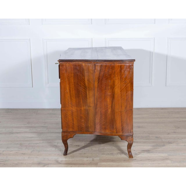 Brown Directoire Chest of Drawers in Walnut 1780 Venice For Sale - Image 8 of 8