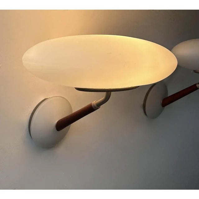 Opaline Sconce by Matteo Thun for Arteluce, Italy, 1990s For Sale - Image 6 of 9