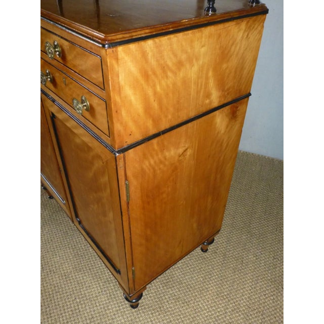 Gillows of Lancaster & London Antique Regency Satinwood Secretaire Chiffonier Cabinet Attributed to Gillow C1810 For Sale - Image 4 of 10