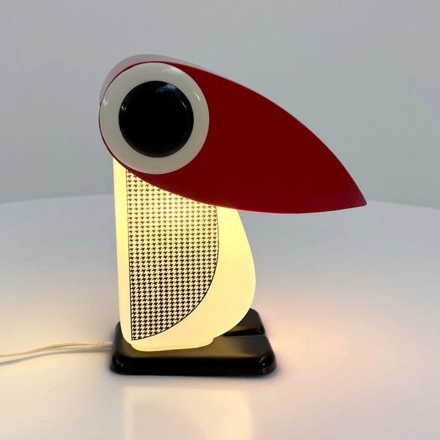 Black Penguin Table Lamp attributed to Fernando Cassetta for Tacman, 1970s For Sale - Image 8 of 10
